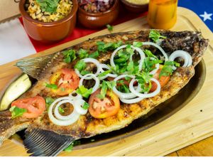 TAMBAQUI ASSADO  3 PESSOAS  1.100kg  a  1.300kg