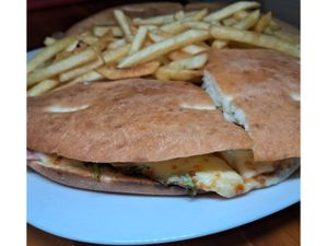 BEIRUTE CALAFRANGO C/ CATUPIRY