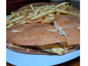 BEIRUTE FRANGO C/ CATUPIRY