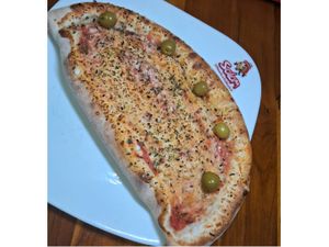 CALZONE CINCO QUEIJOS