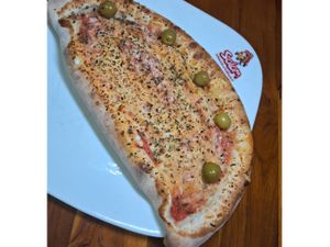 CALZONE SALAM