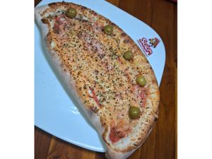 CALZONE TRES QUEIJOS