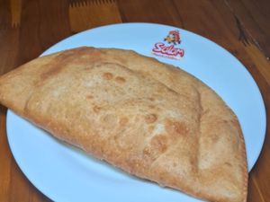 FOGAZZA DE CARNE SECA C/ CATUPIRY