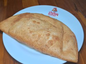 FOGAZZA DE FRANGO C/ CATUPIRY E MILHO