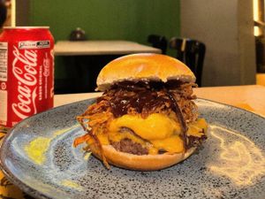 ROCKEFELLER BURGER