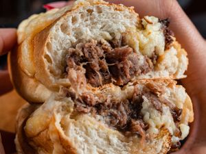 SandAlho  de alho de COSTELA DESFIADA