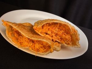 Pastel de Frango Desfiado