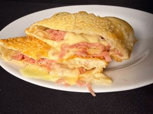 Pastel de Presunto e Mussarela