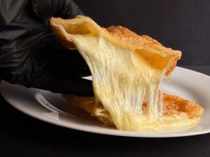 Pastel de Queijo Muçarela