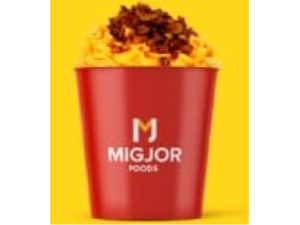 Balde de batatas com cheddar cremoso e bacon.