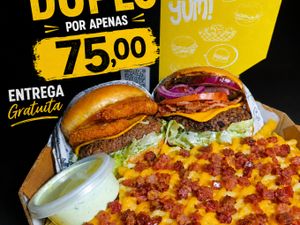 2 burgers com batata, cheddar e bacon