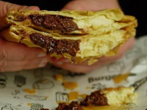 Pastel Dois Amores - Chocolate Preto e Branco