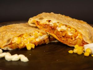 17 - Pastel palmito ao molho, Catupiry e milho