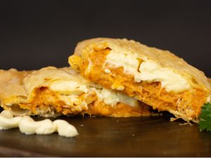 19 - Pastel strogonoff de frango e Catupiry