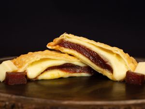 55 - Pastel Goiabada E Queijo