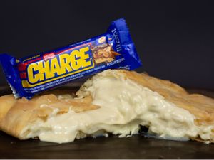 60 - Pastel Chocolate Branco C/ Charge