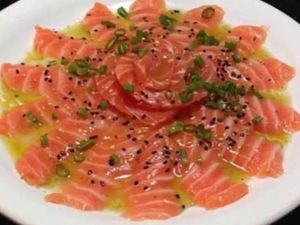 Carpaccio Salmão Grelhado (20 unid.)