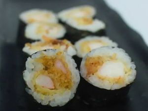 Hossomaki Ebi (10 unid.)