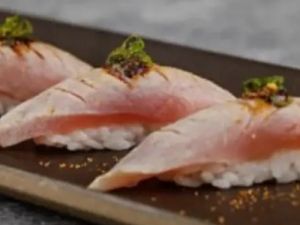 Sushi Atum maçaricado (4 unid.)