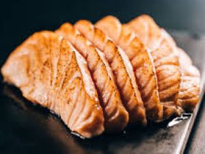 Meio Sashimi Salmão Maçaricado