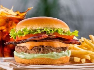 2 sanduíches + Batata média + Refri 2lts.