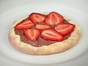 ESFIHA CHOCOLATE C/ MORANGO