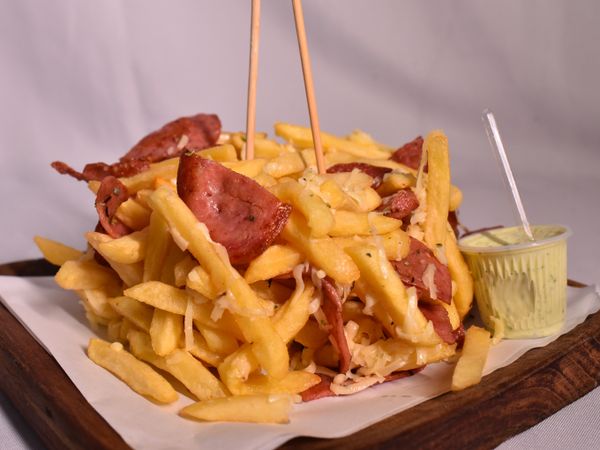 Batata Frita Temperada (Calabresa)