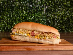 CACHORRO QUENTE COMPLETO