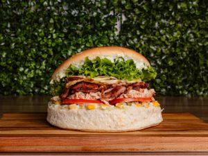 XIS FRANGO COM BACON