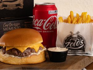 COMBO - Zoio's Burger