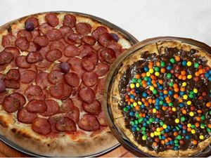 PIZZA GRANDE + PIZZA PEQUENA DOCE (COMBO 05)
