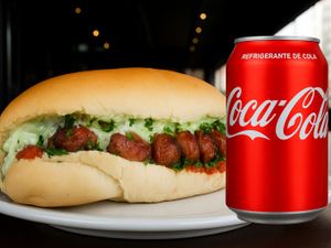 Domingo ->Ka Duplo de Calabresa + Refri lata 350ml