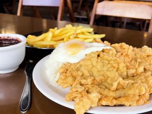 Prato individual com bife de Frango