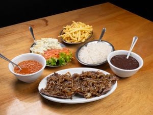 1/2 (meia) Refeição de Alcatra Acebolado