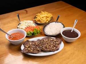 1/2 (meia) Refeição de Alcatra ao Alho e Óleo