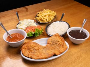 1/2 (meia) Refeição de Frango À Milanesa