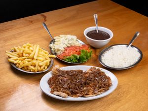 1/2 (meia) Refeição de Frango Acebolado