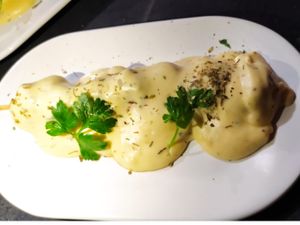 kafta c molho de queijo