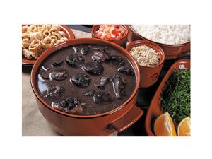 PORÇÃO DE FEIJOADA