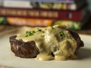 FILÉ AO MOLHO MOSTARDA