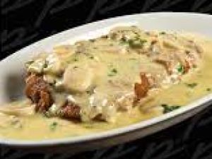 FILÉ FARCITO AO MOLHO GORGONZOLA