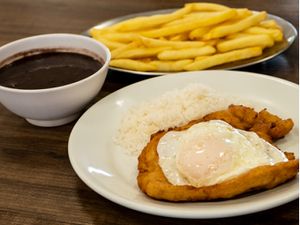 Frango À Milanesa