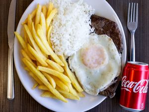 Quarta-Feira: PF Irresisível + Refri Lata 350ml