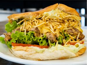 Xis Strgonoff de Filé com Palha