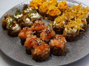 HOTS ESPECIAIS - 24 Peças