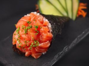 TEMAKI SALMÃO