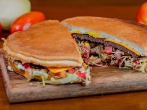 Xis Alcatra com Cheddar