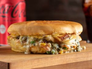 Xis Frango com queijo