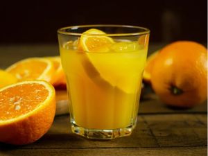 Suco integral de laranja